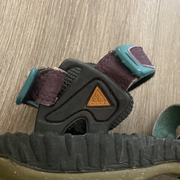 Vintage Nike Air Deschutz ACG 1995 Sandals - Picture 5 of 9